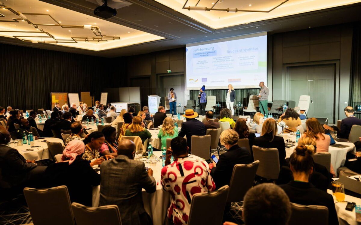 Die Delegationen auf der P4C SOILutions Konferenz 2025 ©Photothek